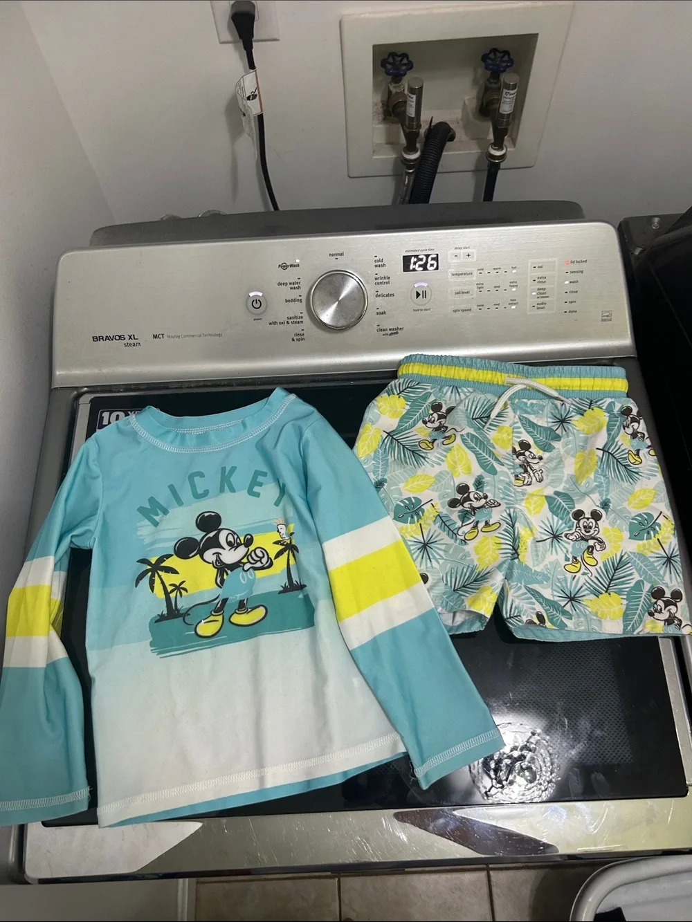 Boys 3T  2 piece bathing suitswim  mesh lined trunks Disney Mickey rash guard